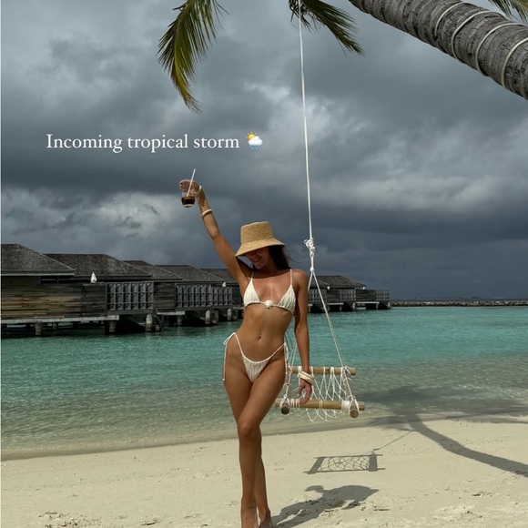 Leslie Amon bikini set NWT - Picture 3 of 4